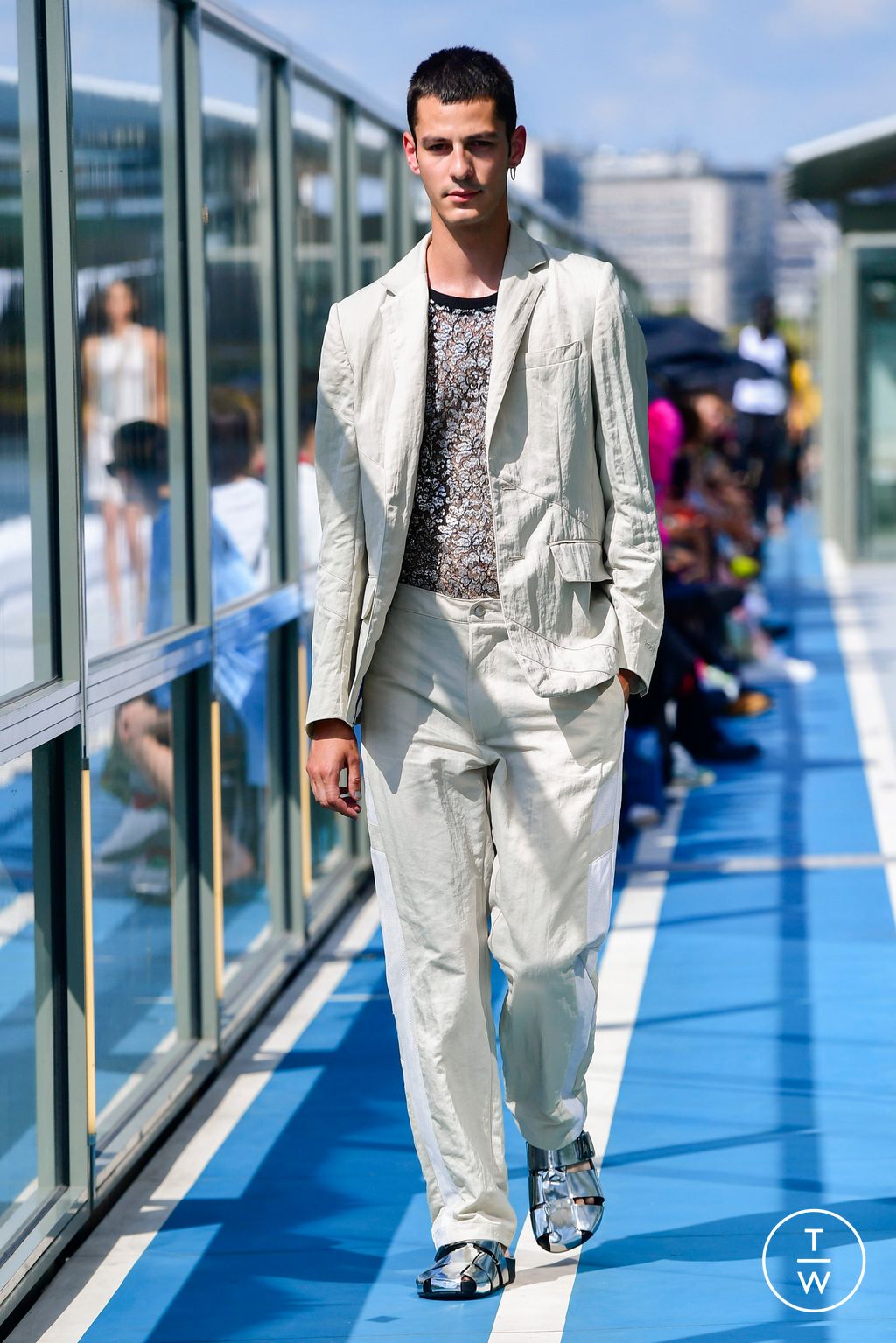 Fashion Week Paris Spring/Summer 2024 look 21 from the Koché collection menswear