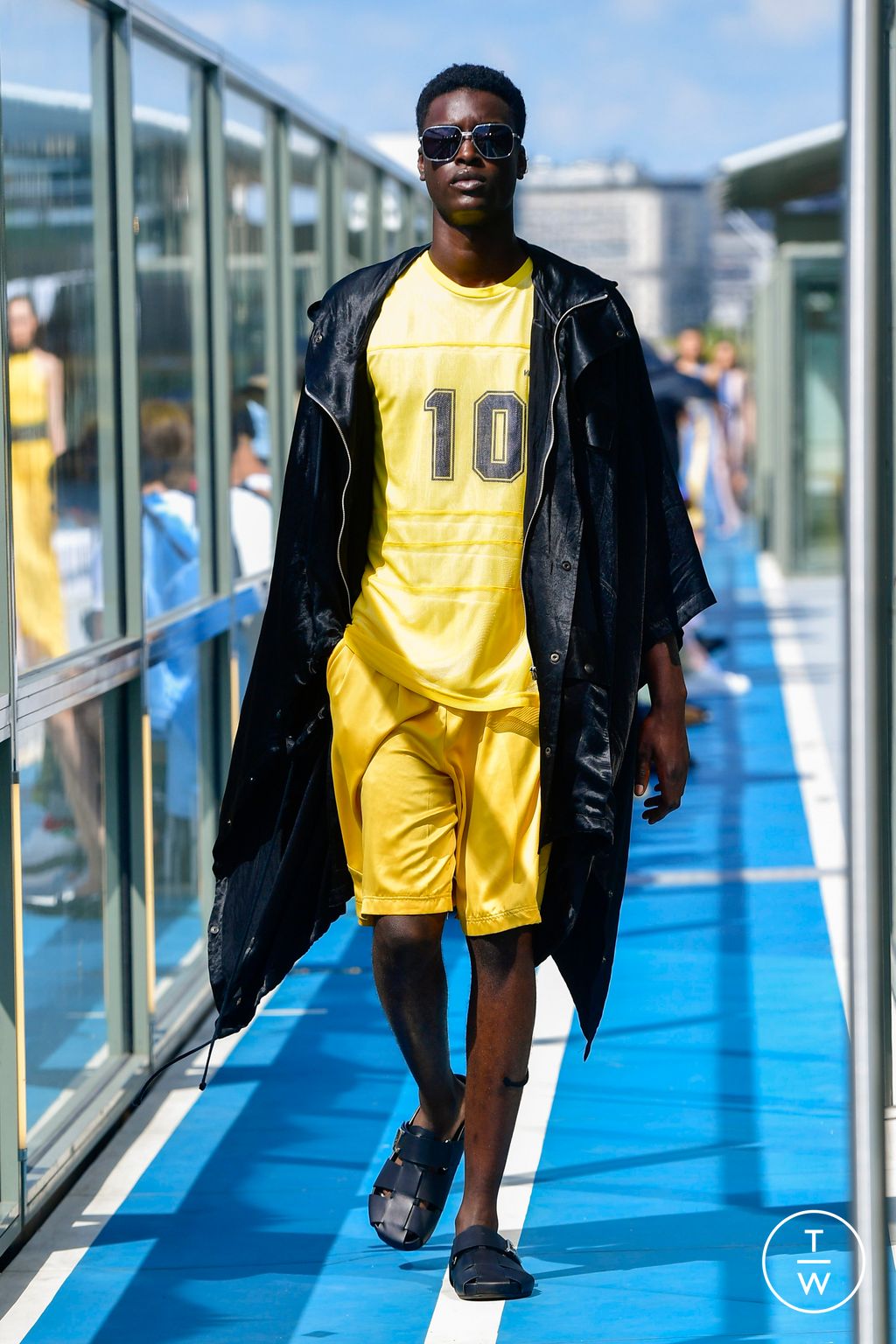 Fashion Week Paris Spring/Summer 2024 look 26 from the Koché collection menswear