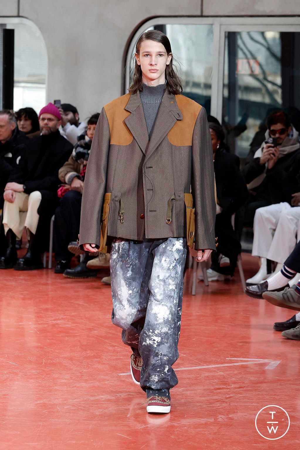 Fashion Week Paris Fall/Winter 2024 look 2 from the Kolor collection 男装