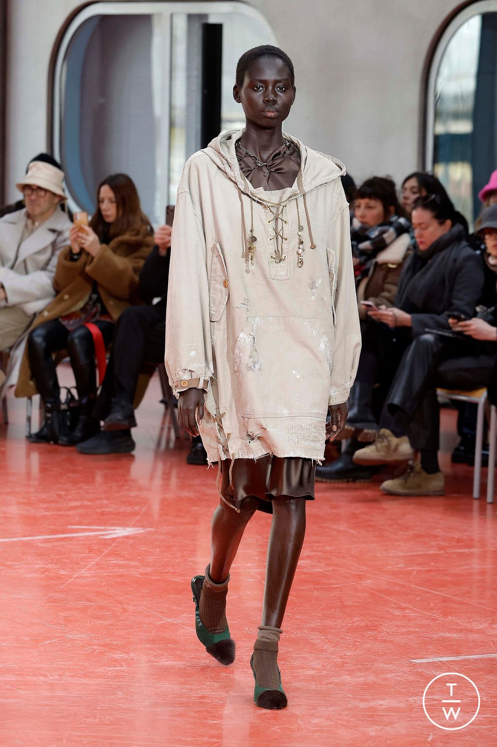 Fashion Week Paris Fall/Winter 2024 look 6 de la collection Kolor menswear