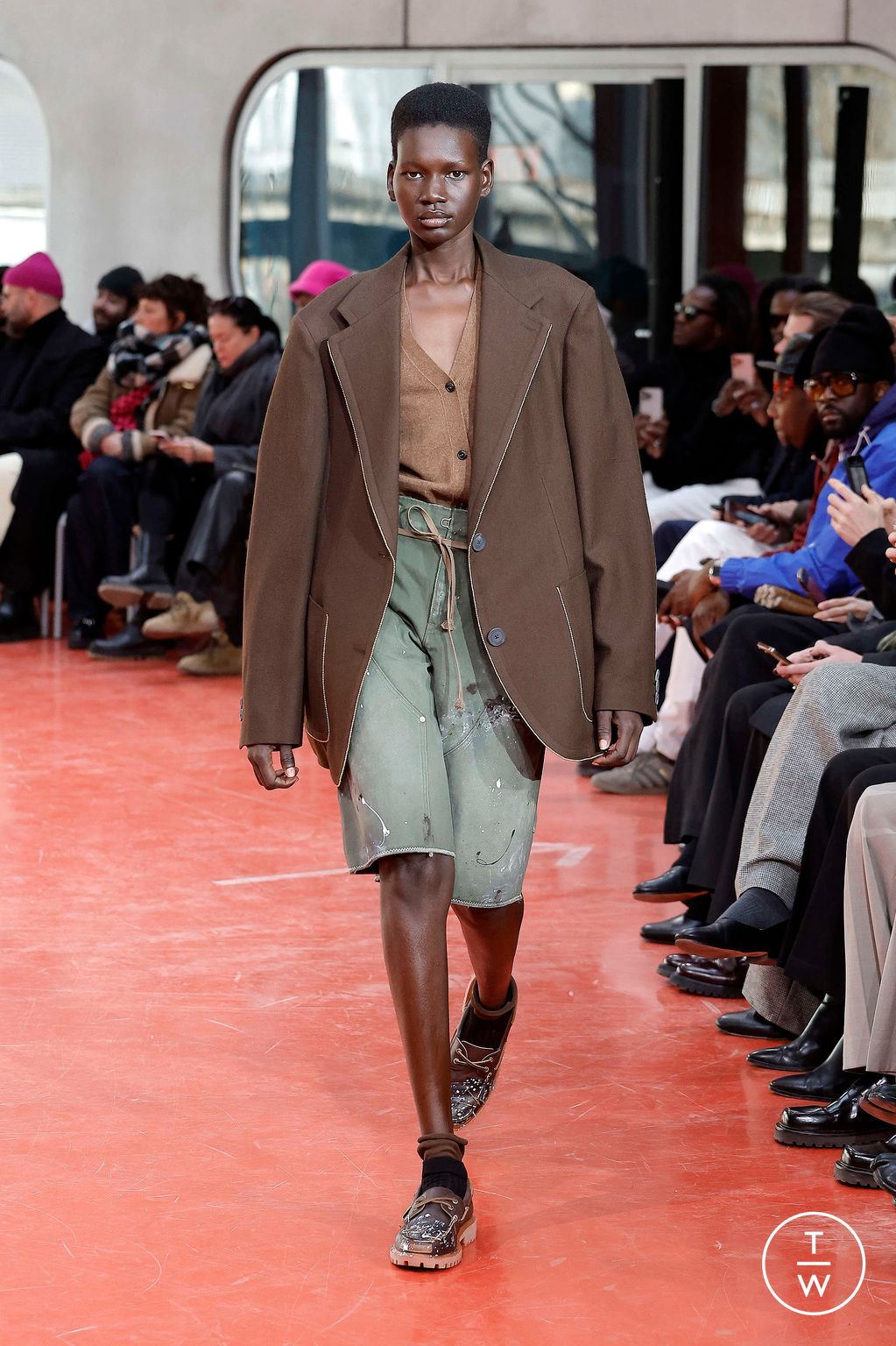 Fashion Week Paris Fall/Winter 2024 look 11 de la collection Kolor menswear