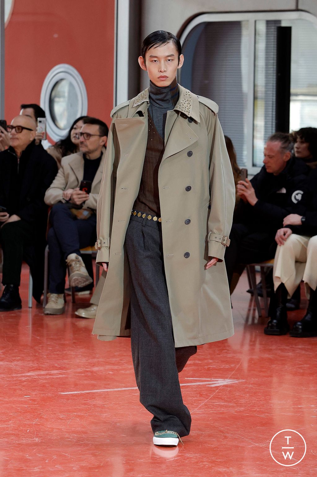 Fashion Week Paris Fall/Winter 2024 look 15 from the Kolor collection menswear