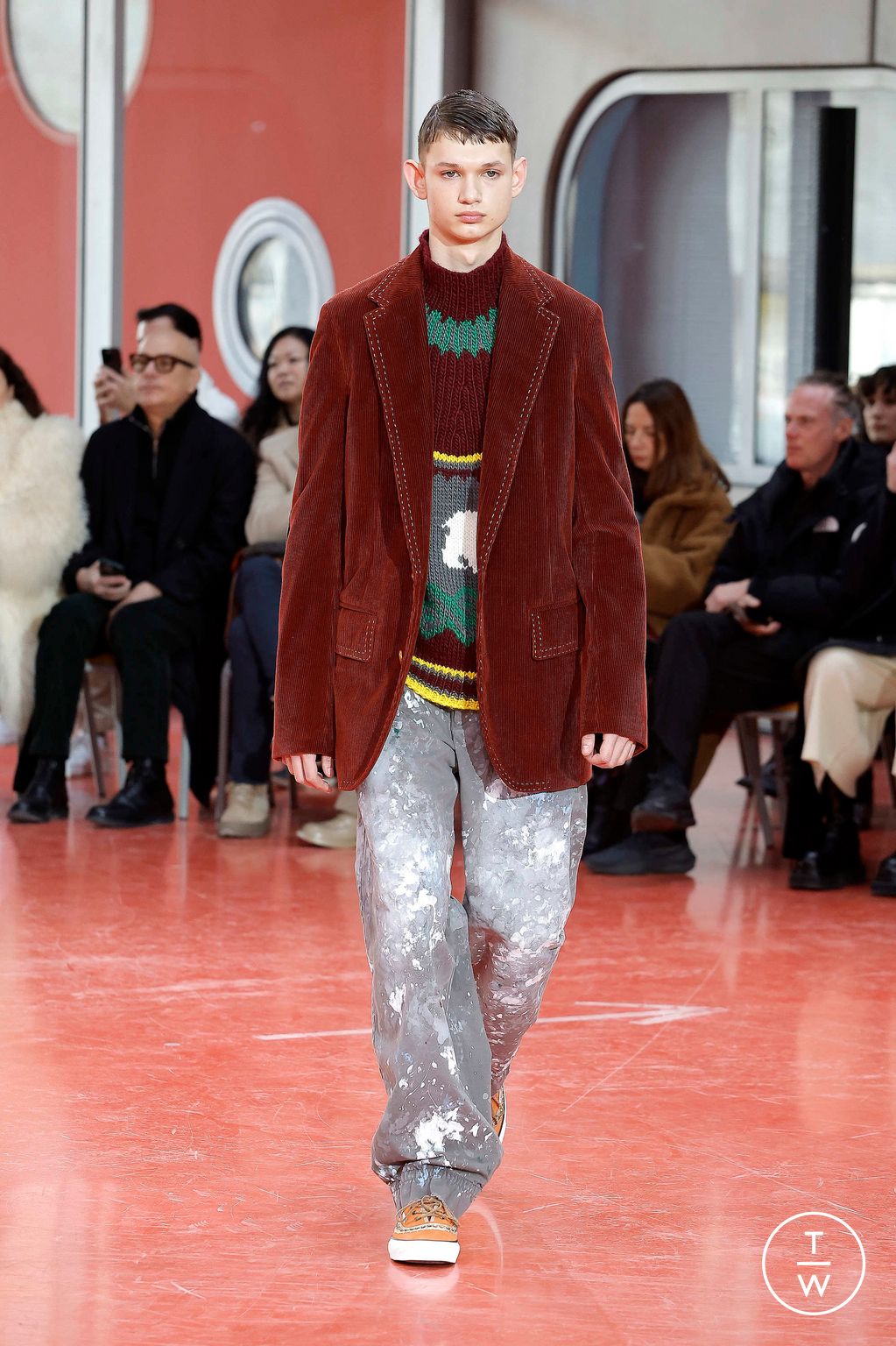 Fashion Week Paris Fall/Winter 2024 look 17 de la collection Kolor menswear