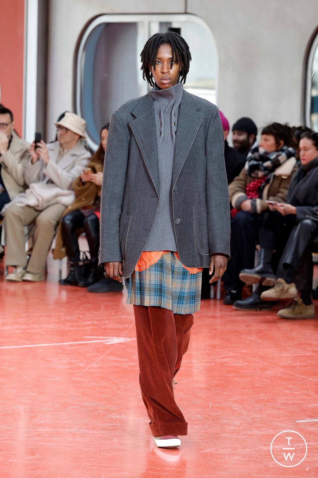 Fashion Week Paris Fall/Winter 2024 look 21 de la collection Kolor menswear
