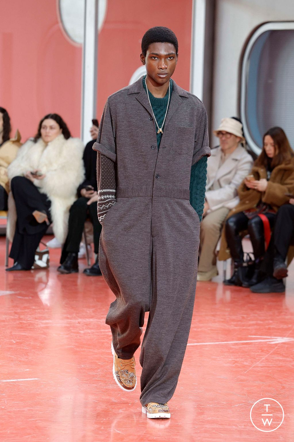 Fashion Week Paris Fall/Winter 2024 look 24 from the Kolor collection menswear