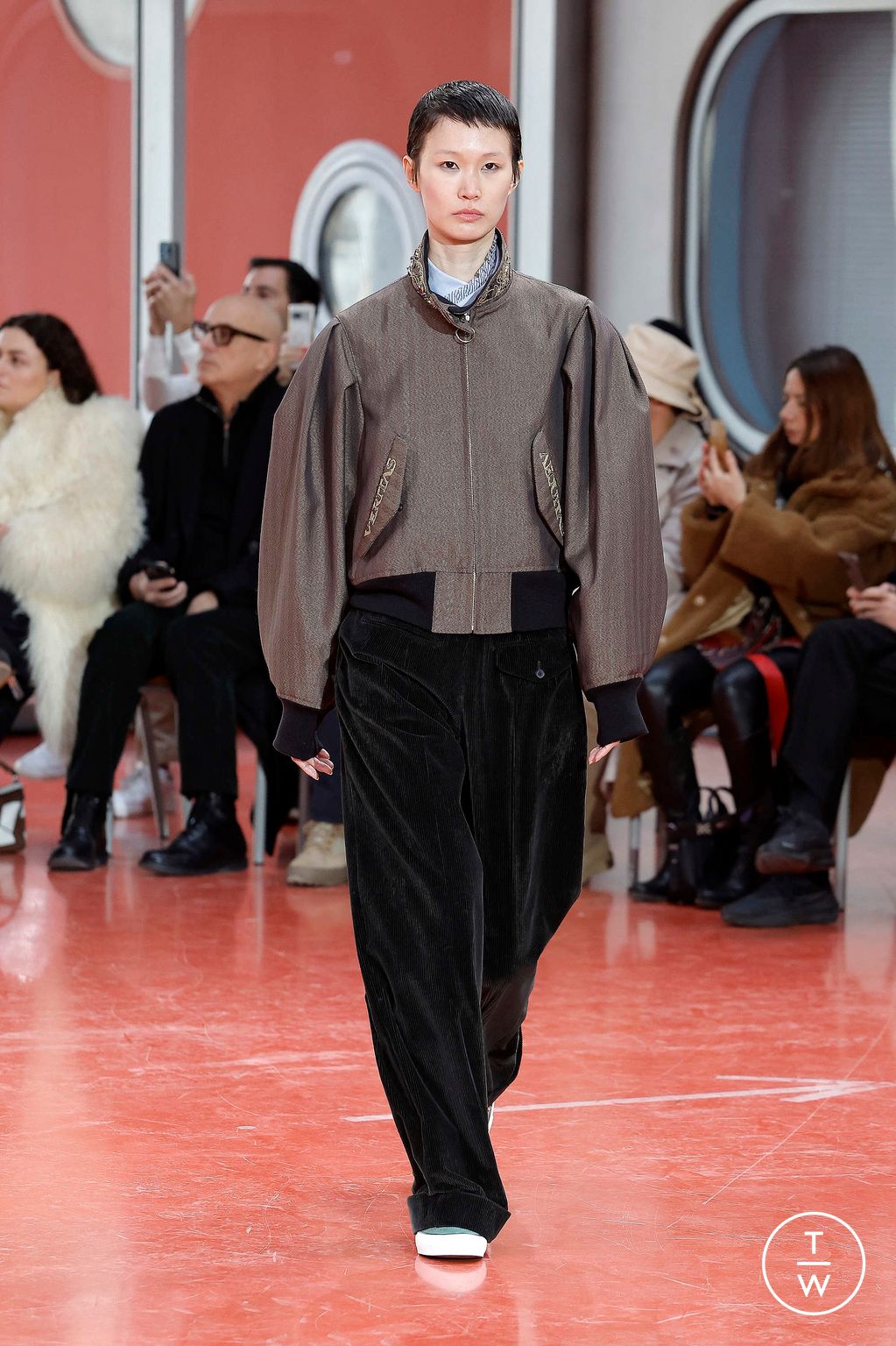 Fashion Week Paris Fall/Winter 2024 look 25 de la collection Kolor menswear
