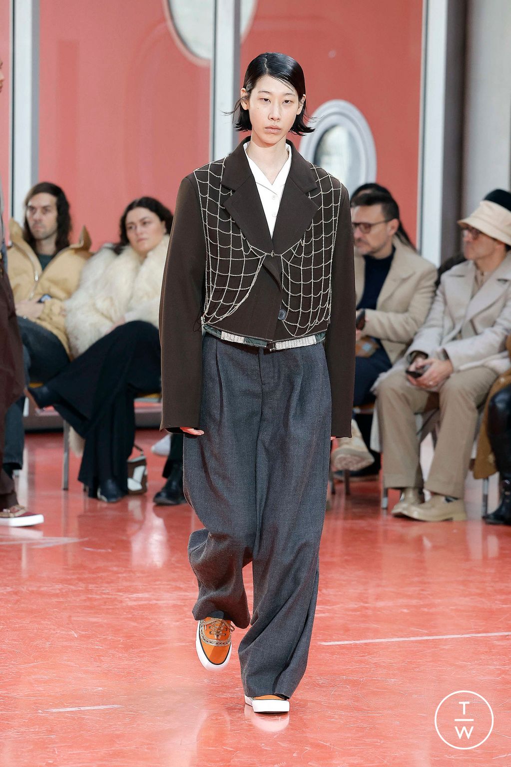 Fashion Week Paris Fall/Winter 2024 look 38 de la collection Kolor menswear