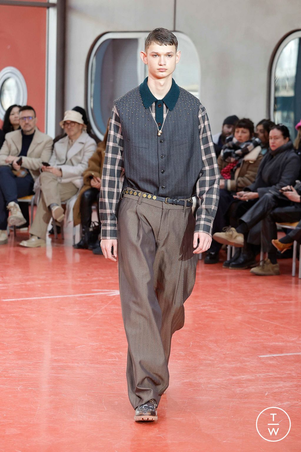 Fashion Week Paris Fall/Winter 2024 look 47 from the Kolor collection menswear