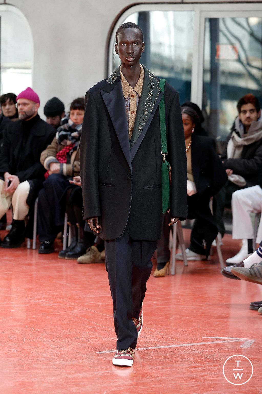 Fashion Week Paris Fall/Winter 2024 look 48 from the Kolor collection 男装