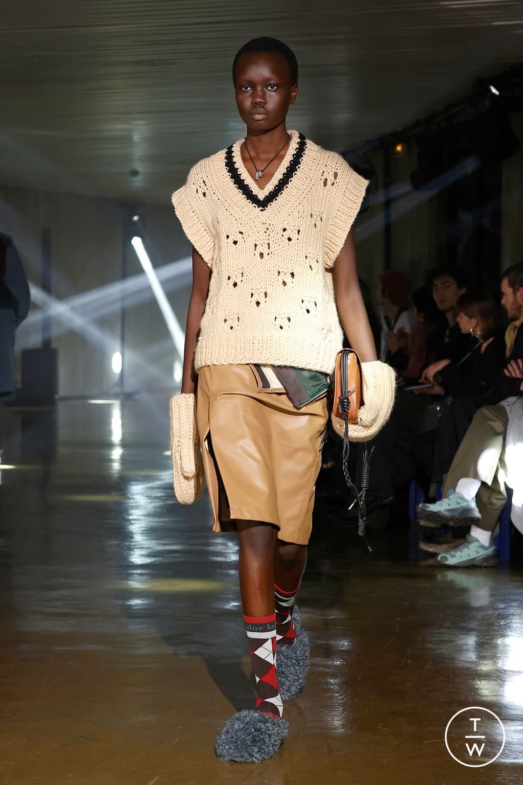 Fashion Week Paris Fall/Winter 2025 look 14 from the Kolor collection menswear