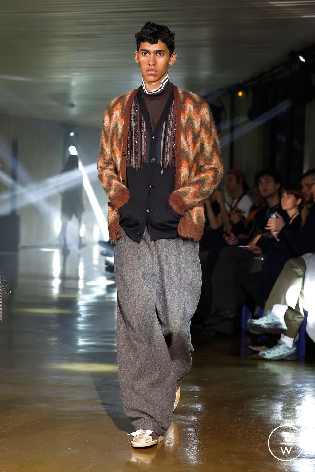 Fashion Week Paris Fall/Winter 2025 look 19 from the Kolor collection 男装