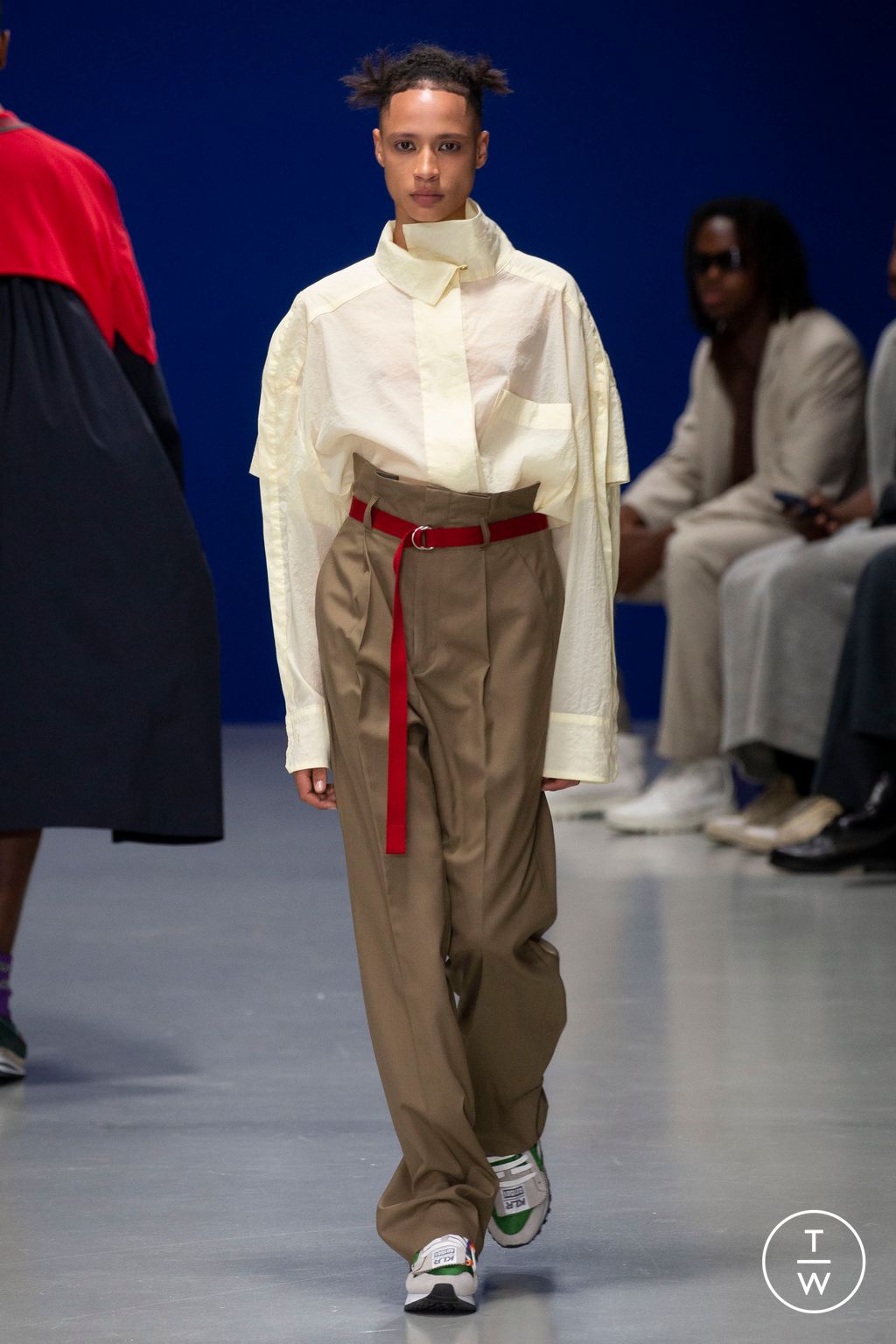 Fashion Week Paris Spring/Summer 2023 look 44 de la collection Kolor menswear
