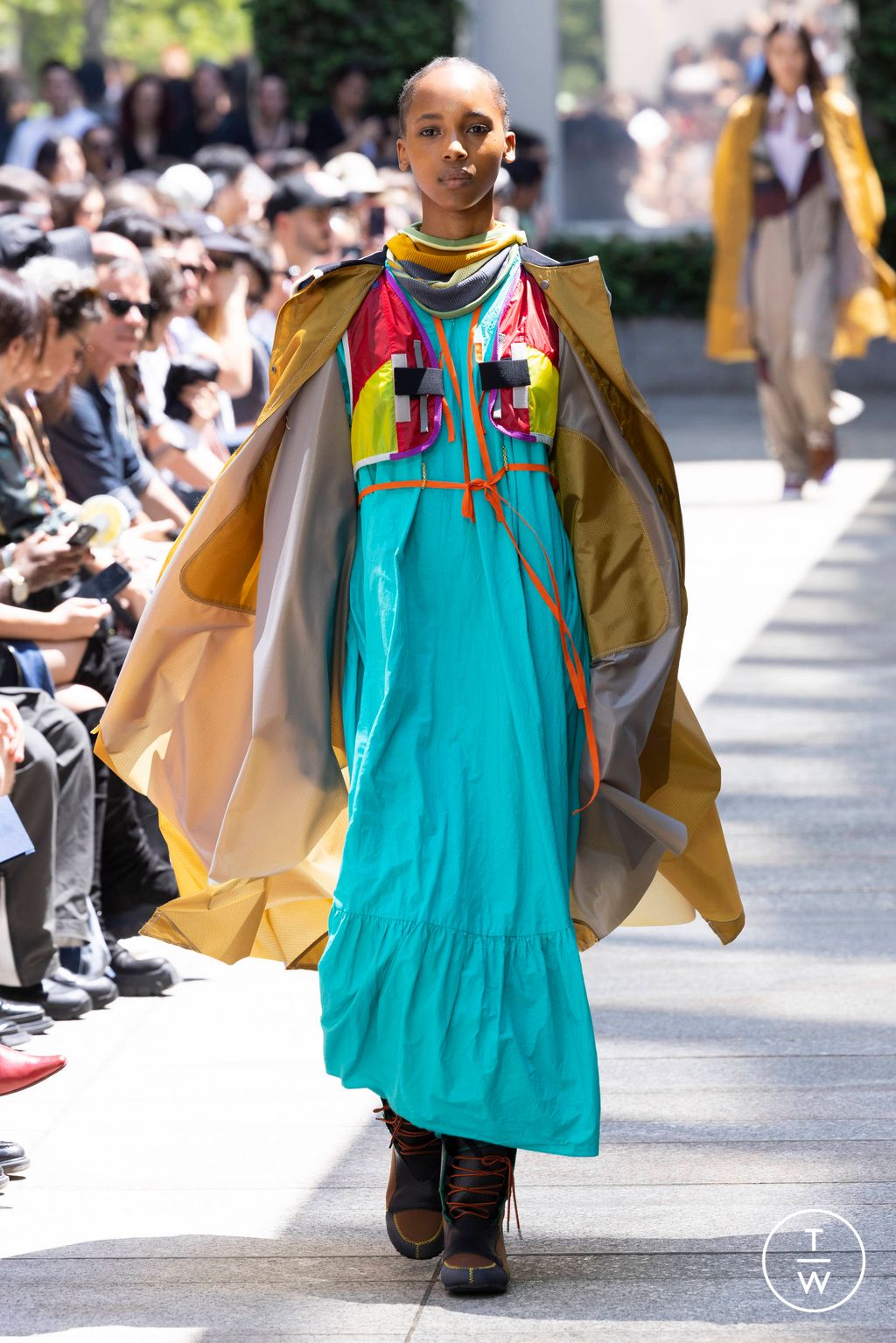 Fashion Week Paris Spring/Summer 2024 look 18 from the Kolor collection 男装
