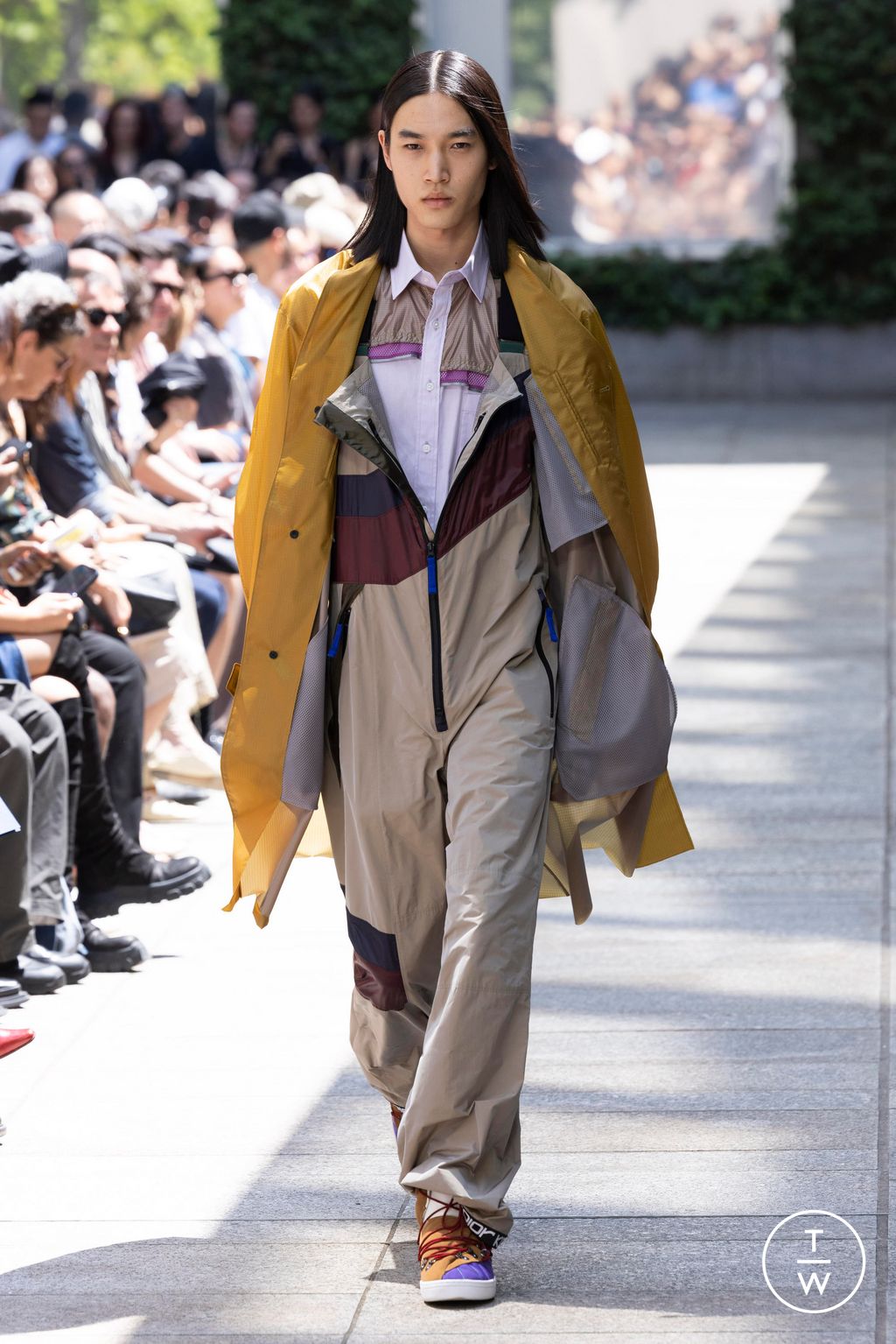 Fashion Week Paris Spring/Summer 2024 look 19 from the Kolor collection 男装