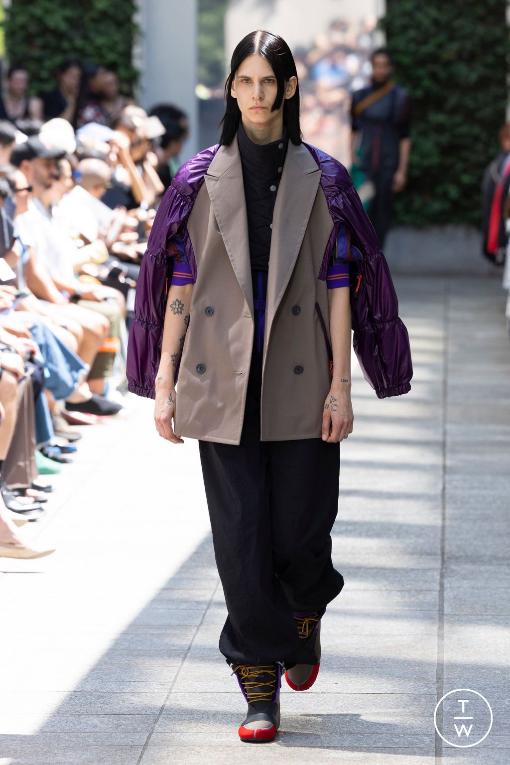 Fashion Week Paris Spring/Summer 2024 look 37 from the Kolor collection menswear
