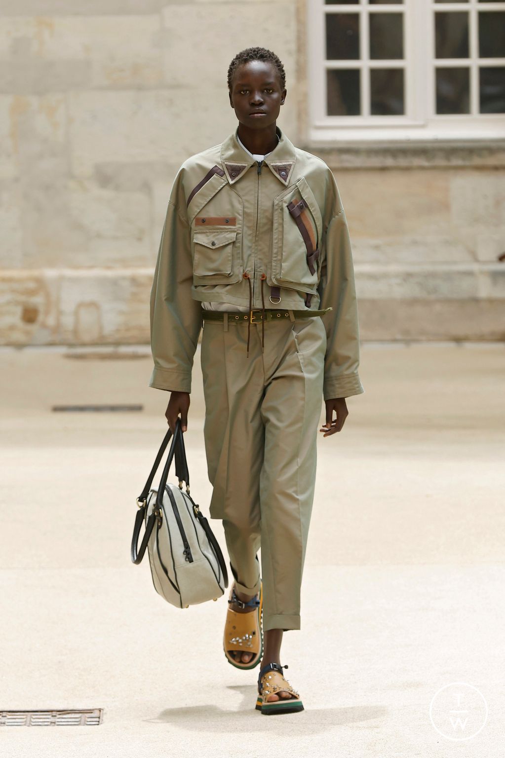 Fashion Week Paris Spring-Summer 2025 look 11 de la collection Kolor menswear