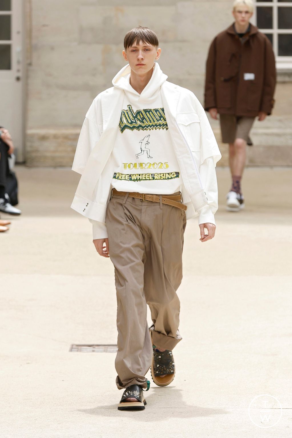 Fashion Week Paris Spring-Summer 2025 look 43 from the Kolor collection menswear