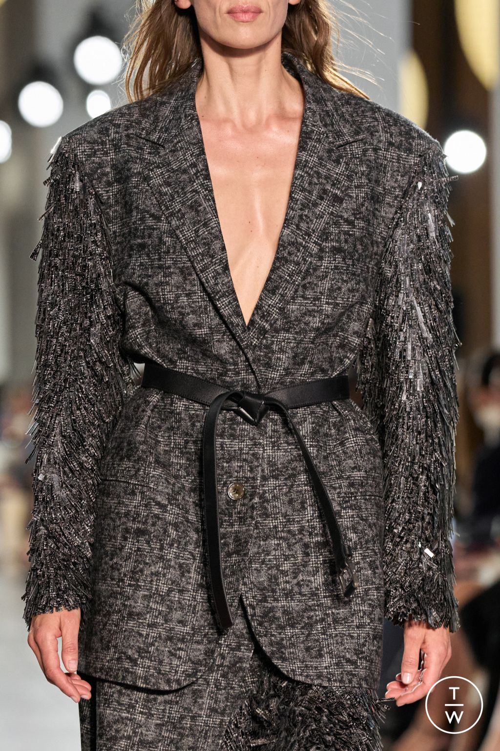 Fashion Week New York Fall/Winter 2025 look 29 from the Michael Kors Collection collection 女装配饰