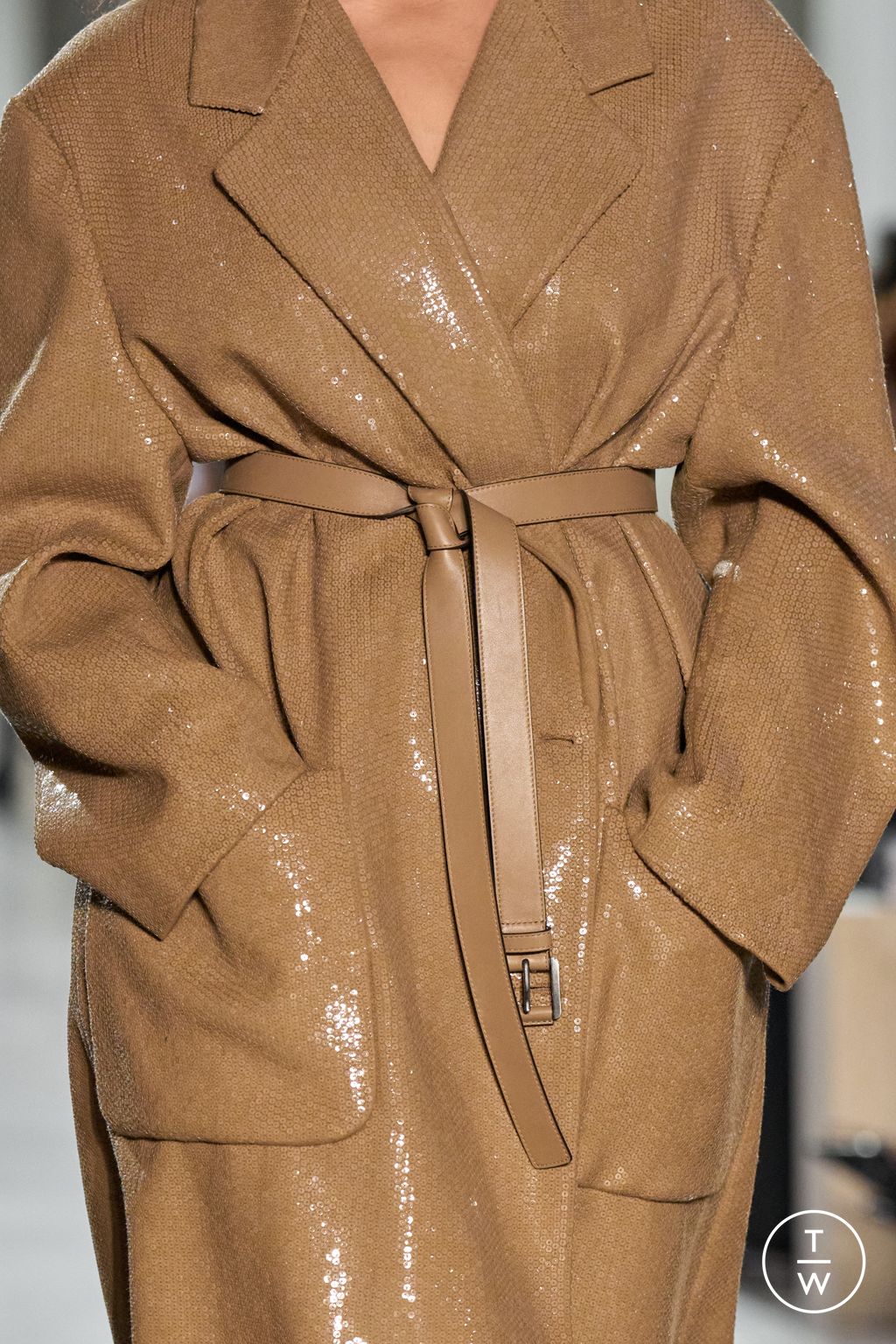 Fashion Week New York Fall/Winter 2025 look 64 from the Michael Kors Collection collection womenswear accessories