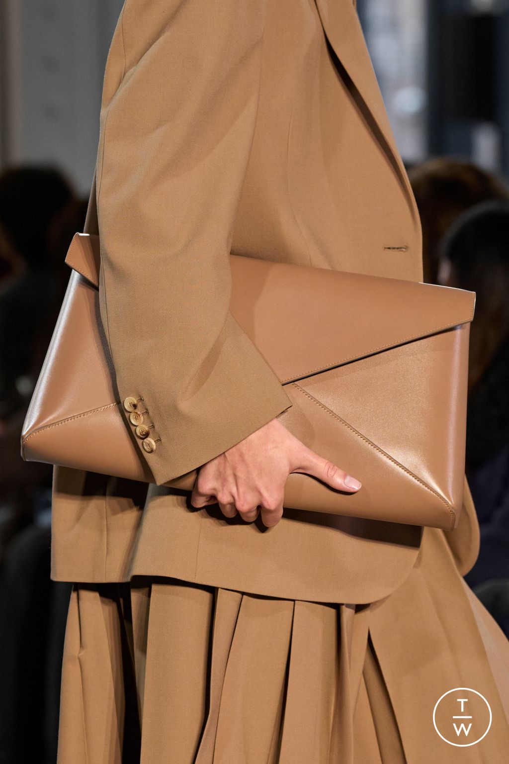 Fashion Week New York Fall/Winter 2025 look 69 from the Michael Kors Collection collection womenswear accessories