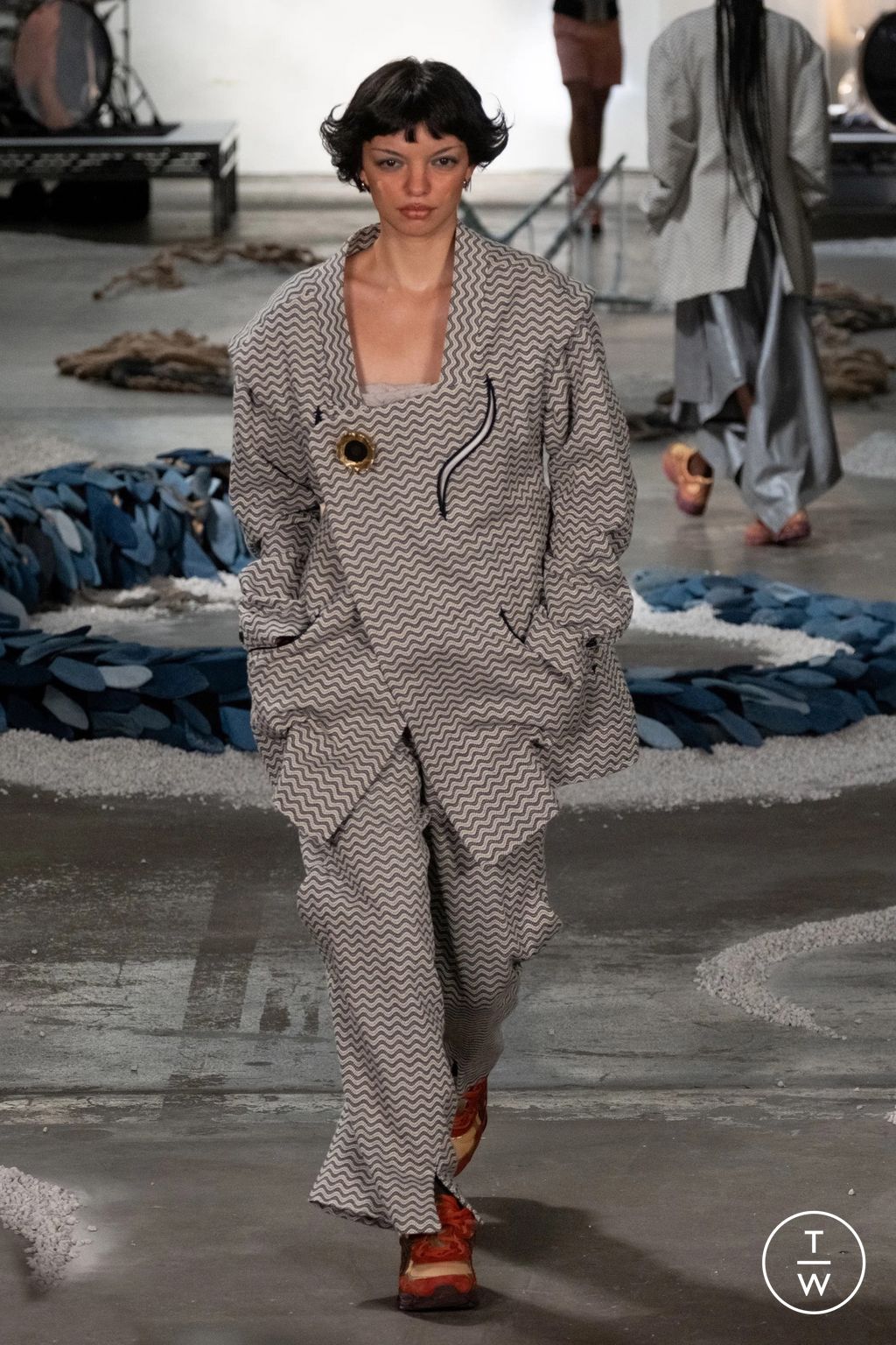 Fashion Week New York Spring/Summer 2024 look 19 from the Kozaburo collection 女装