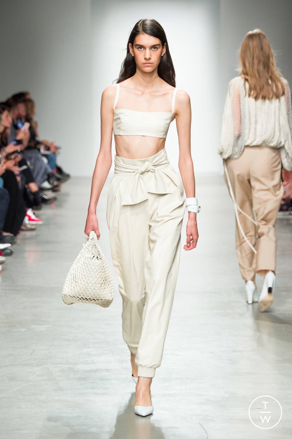 Fashion Week Paris Spring/Summer 2020 look 6 de la collection Kristina Fidelskaya womenswear