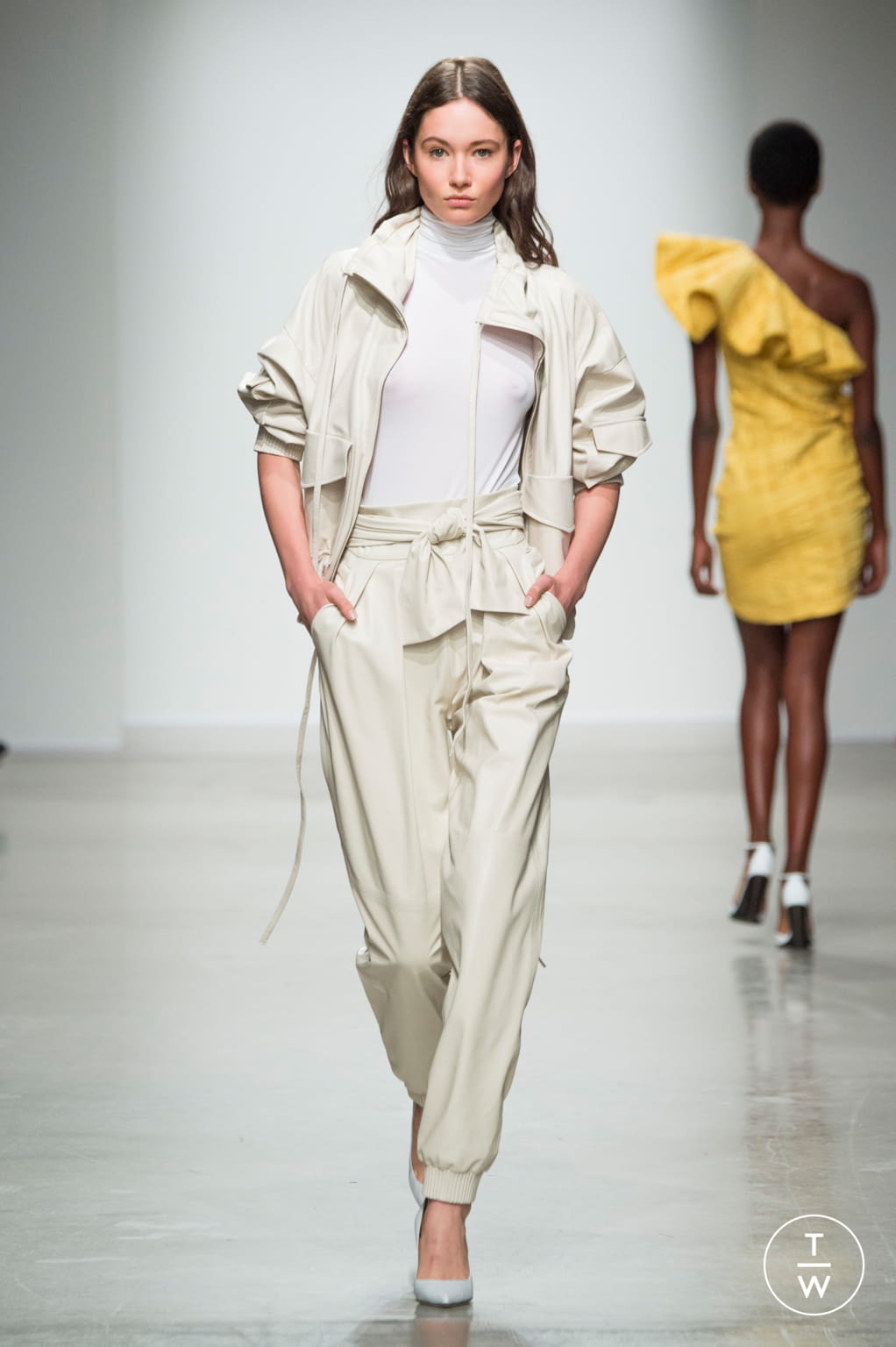 Fashion Week Paris Spring/Summer 2020 look 21 from the Kristina Fidelskaya collection 女装