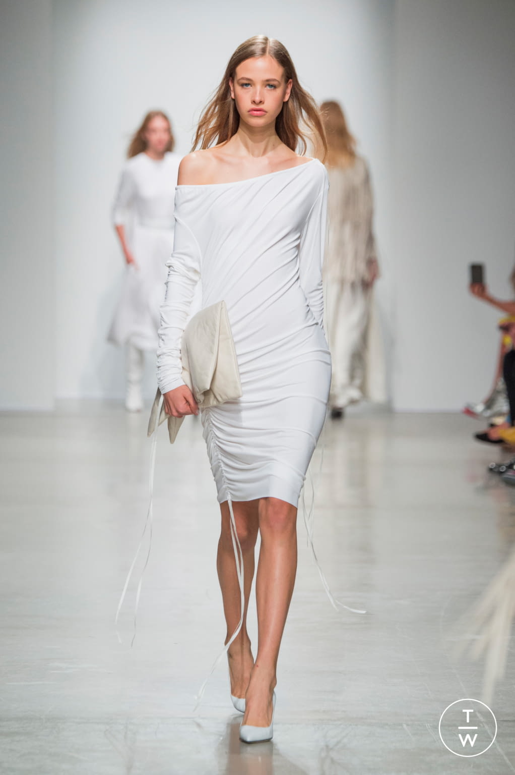 Fashion Week Paris Spring/Summer 2020 look 27 de la collection Kristina Fidelskaya womenswear