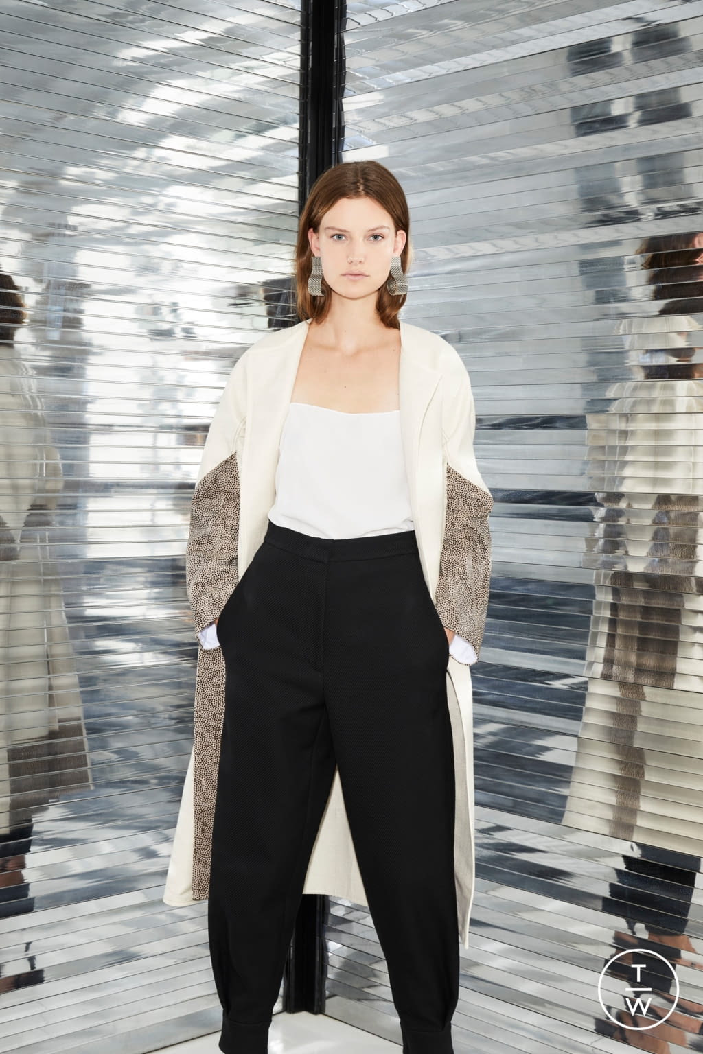 Fashion Week Milan Resort 2019 look 8 from the Krizia collection womenswear
