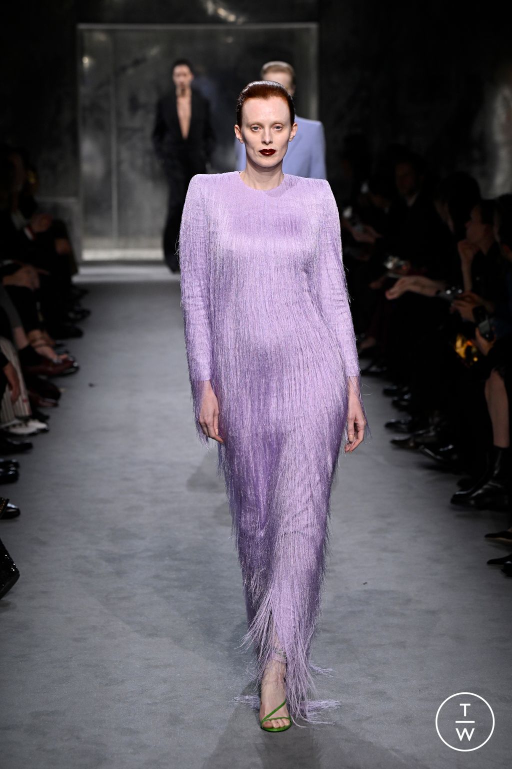 Fashion Week Paris Fall/Winter 2025 look 38 from the Tom Ford collection 女装