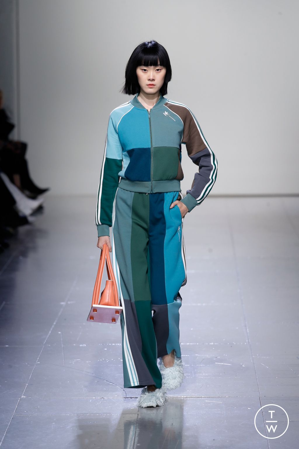 Fashion Week London Fall/Winter 2023 look 13 from the KSENIASCHNAIDER collection 女装