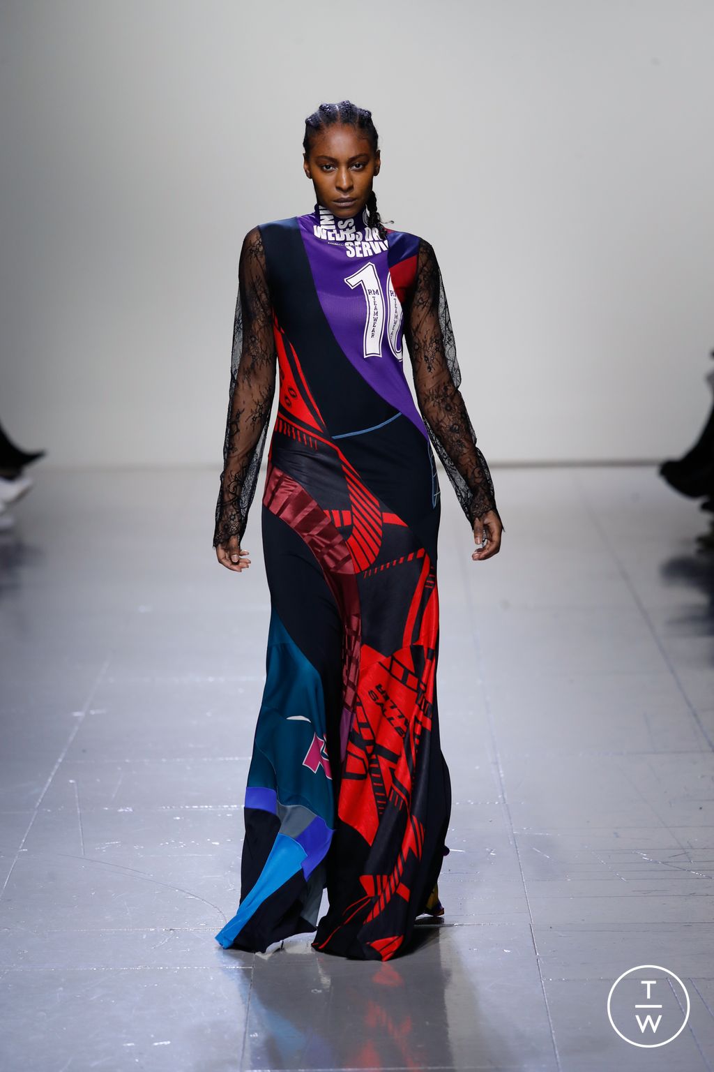 Fashion Week London Fall/Winter 2023 look 20 from the KSENIASCHNAIDER collection 女装