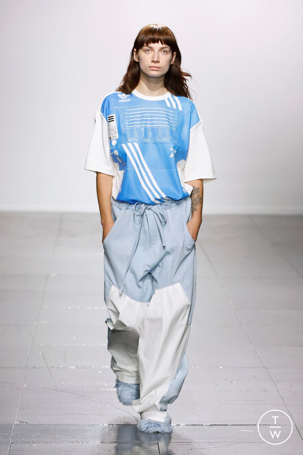 Fashion Week London Spring/Summer 2024 look 14 from the KSENIASCHNAIDER collection womenswear
