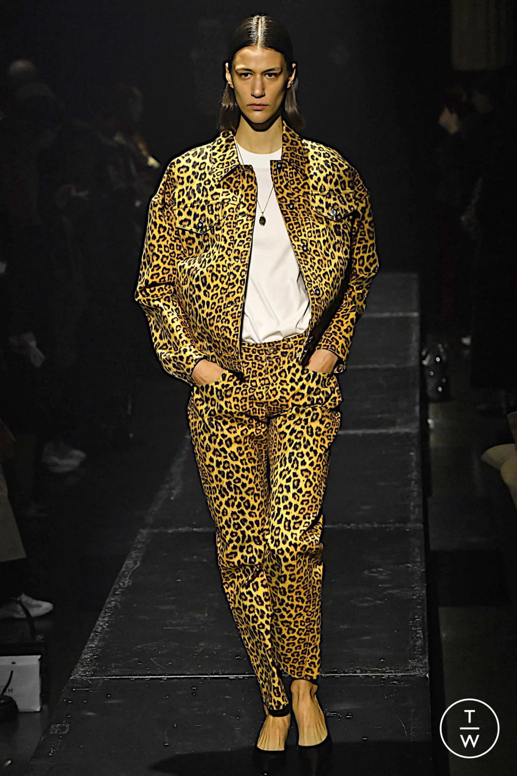 Fashion Week Paris Fall/Winter 2020 look 18 from the KWAIDAN EDITIONS collection womenswear