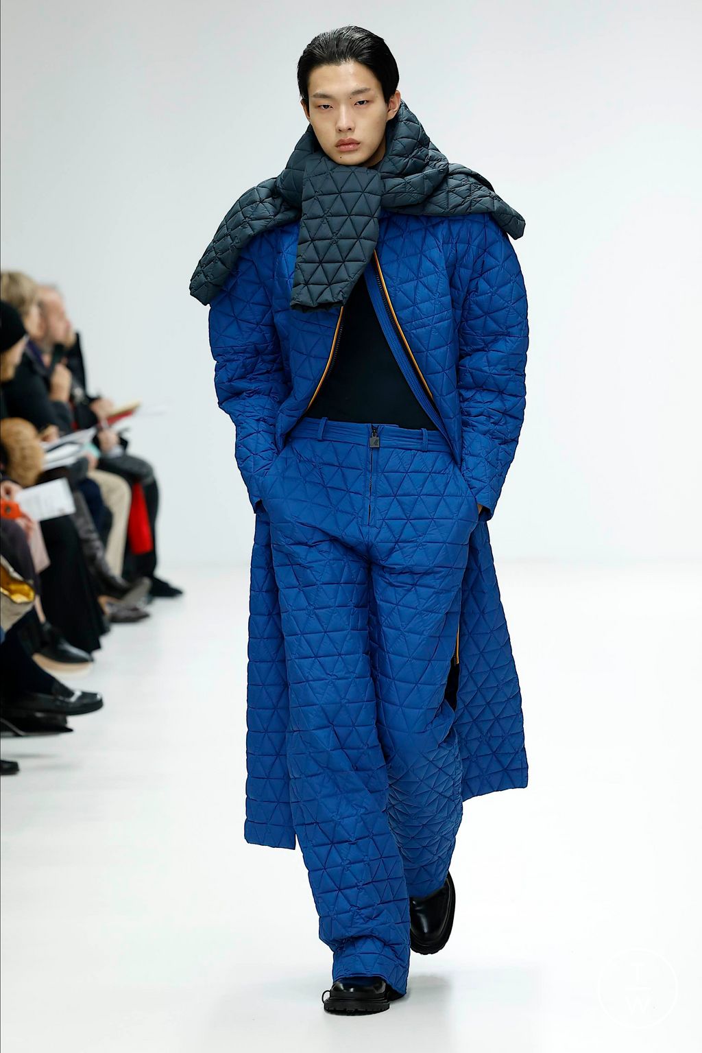 Fashion Week Milan Fall/Winter 2024 look 16 from the K-WAY R&D collection 男装