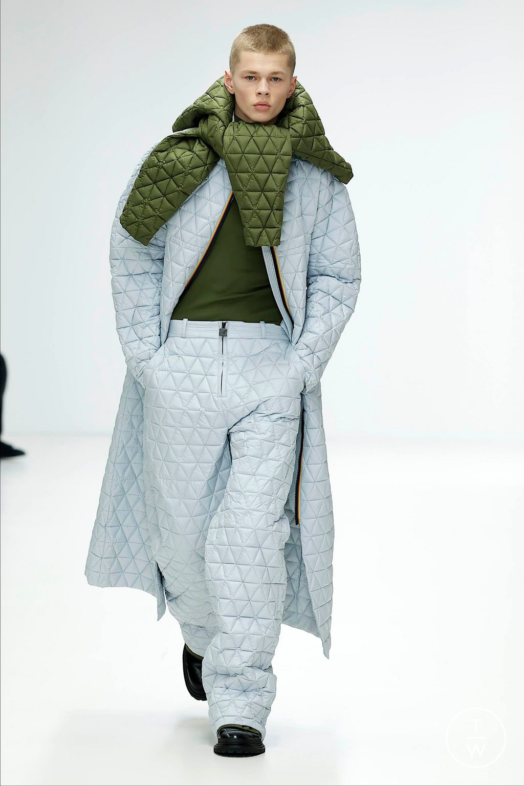 Fashion Week Milan Fall/Winter 2024 look 38 from the K-WAY R&D collection 男装