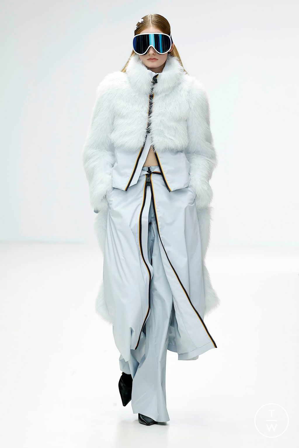 Fashion Week Milan Fall/Winter 2024 look 42 de la collection K-WAY R&D menswear