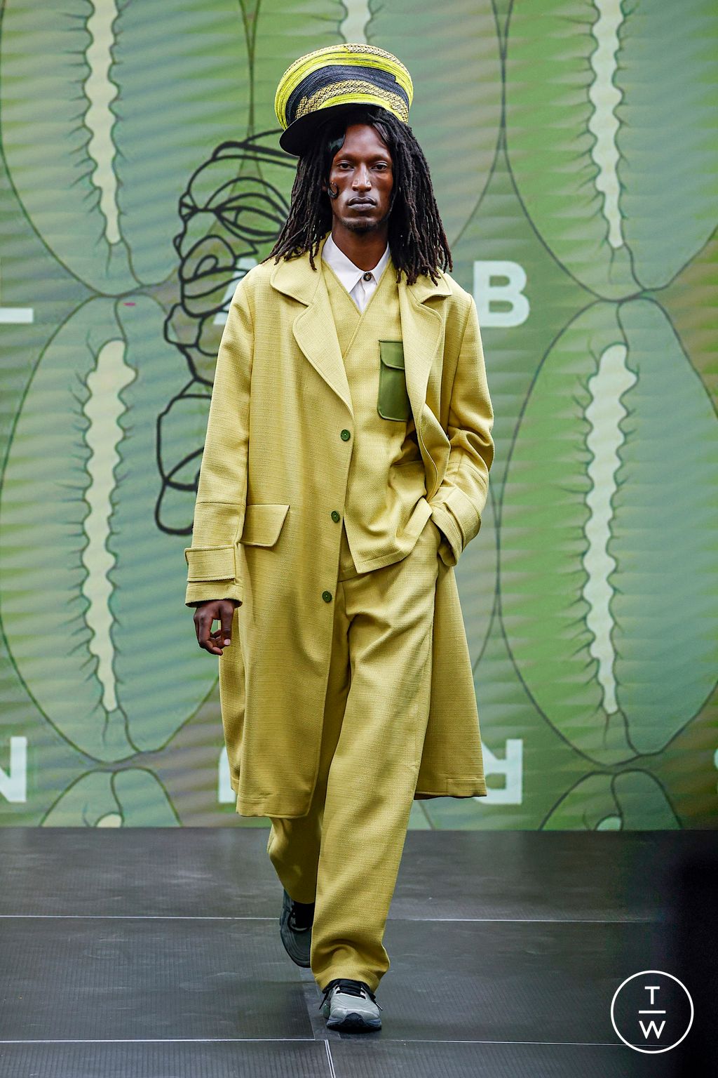 Fashion Week London Spring/Summer 2023 look 5 from the Labrum London collection menswear