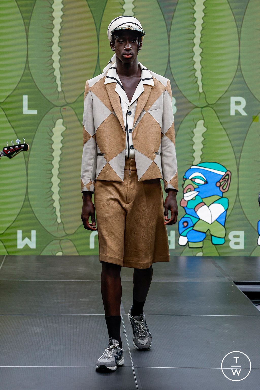 Fashion Week London Spring/Summer 2023 look 11 from the Labrum London collection 男装