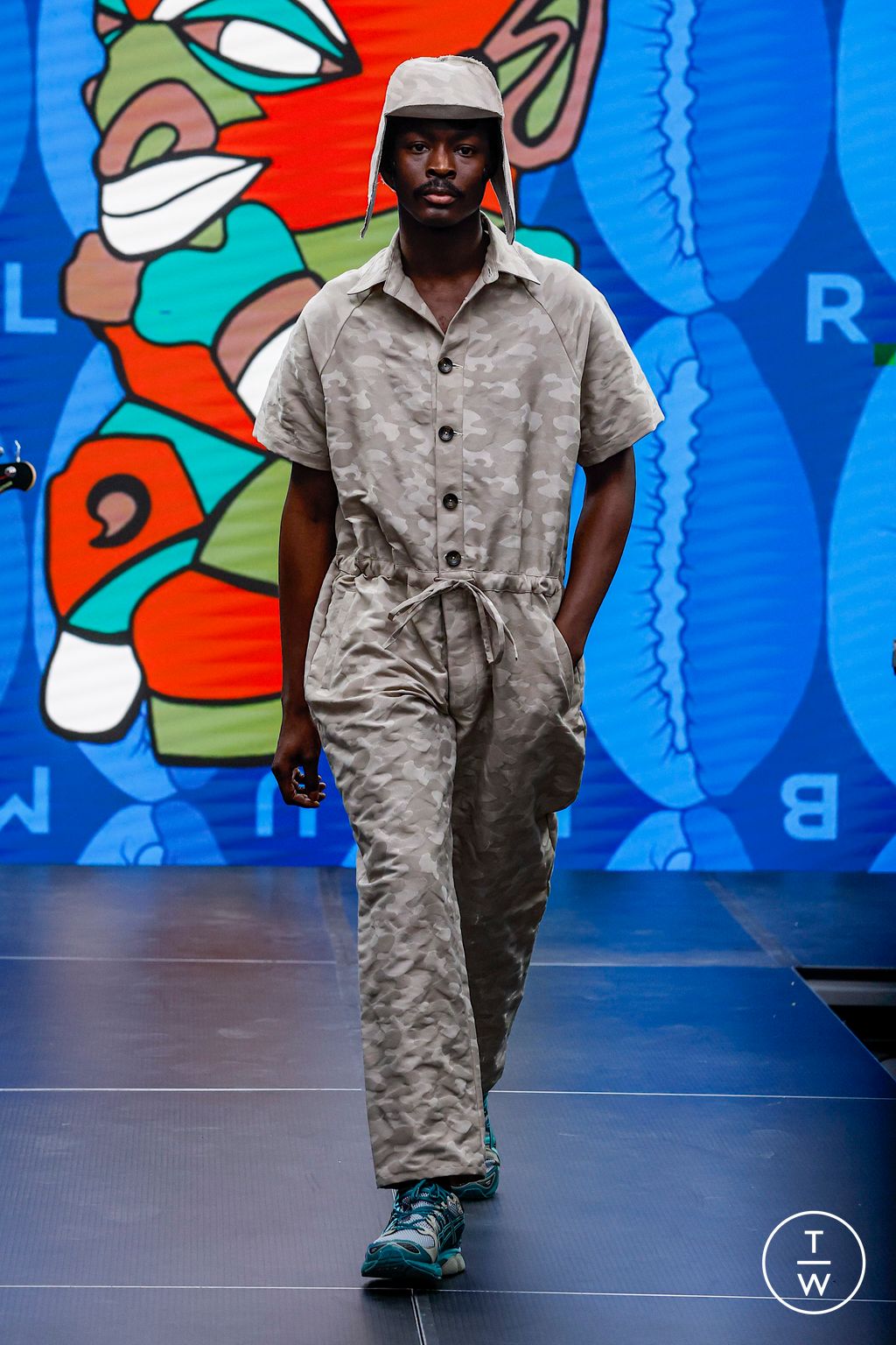 Fashion Week London Spring/Summer 2023 look 13 from the Labrum London collection menswear