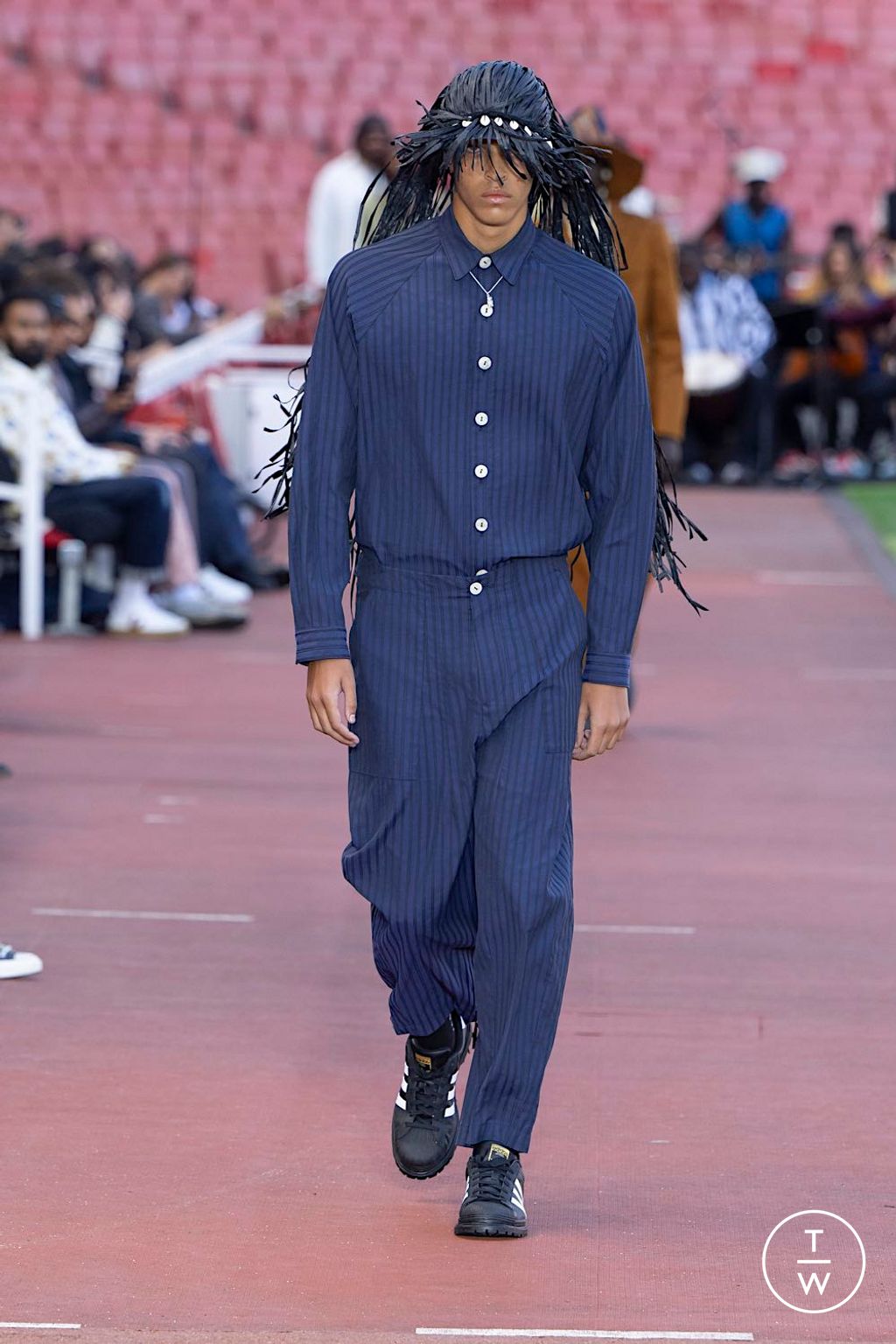 Fashion Week London Spring/Summer 2025 look 9 from the Labrum London collection womenswear