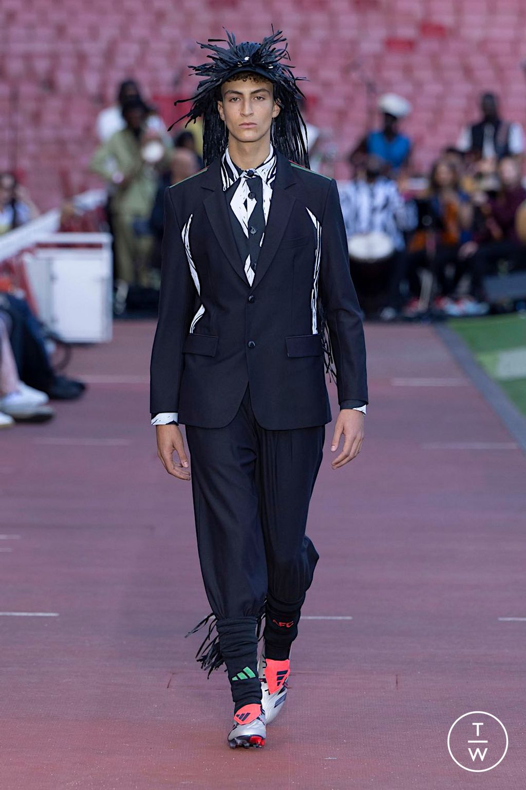 Fashion Week London Spring/Summer 2025 look 22 from the Labrum London collection womenswear