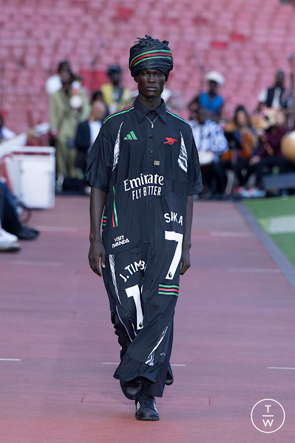 Fashion Week London Spring/Summer 2025 look 23 from the Labrum London collection womenswear