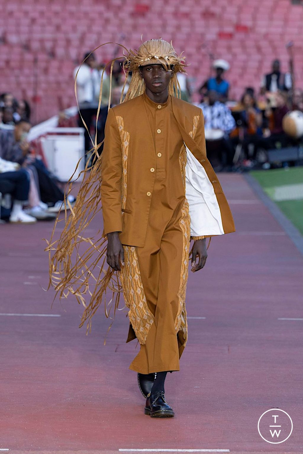 Fashion Week London Spring/Summer 2025 look 27 from the Labrum London collection womenswear