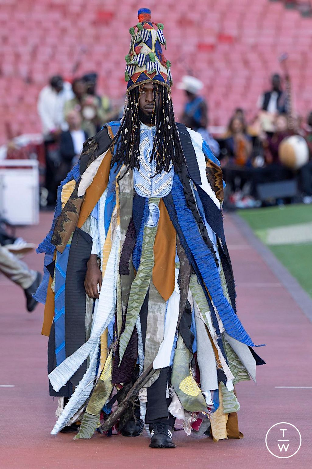 Fashion Week London Spring/Summer 2025 look 39 from the Labrum London collection womenswear