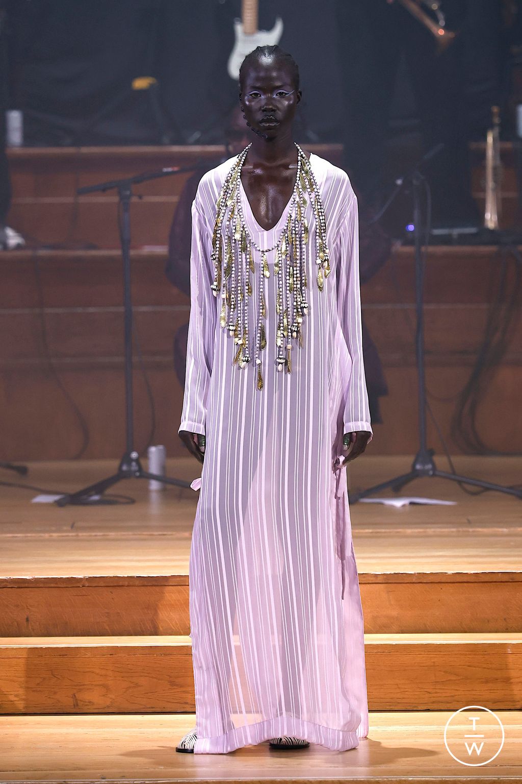 Fashion Week London Spring/Summer 2026 look 4 from the Labrum London collection 女装