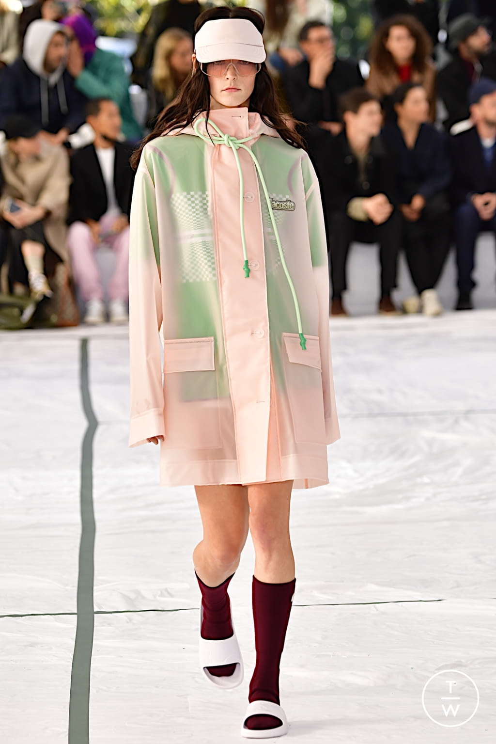 Fashion Week Paris Spring/Summer 2022 look 3 from the Lacoste collection 女装
