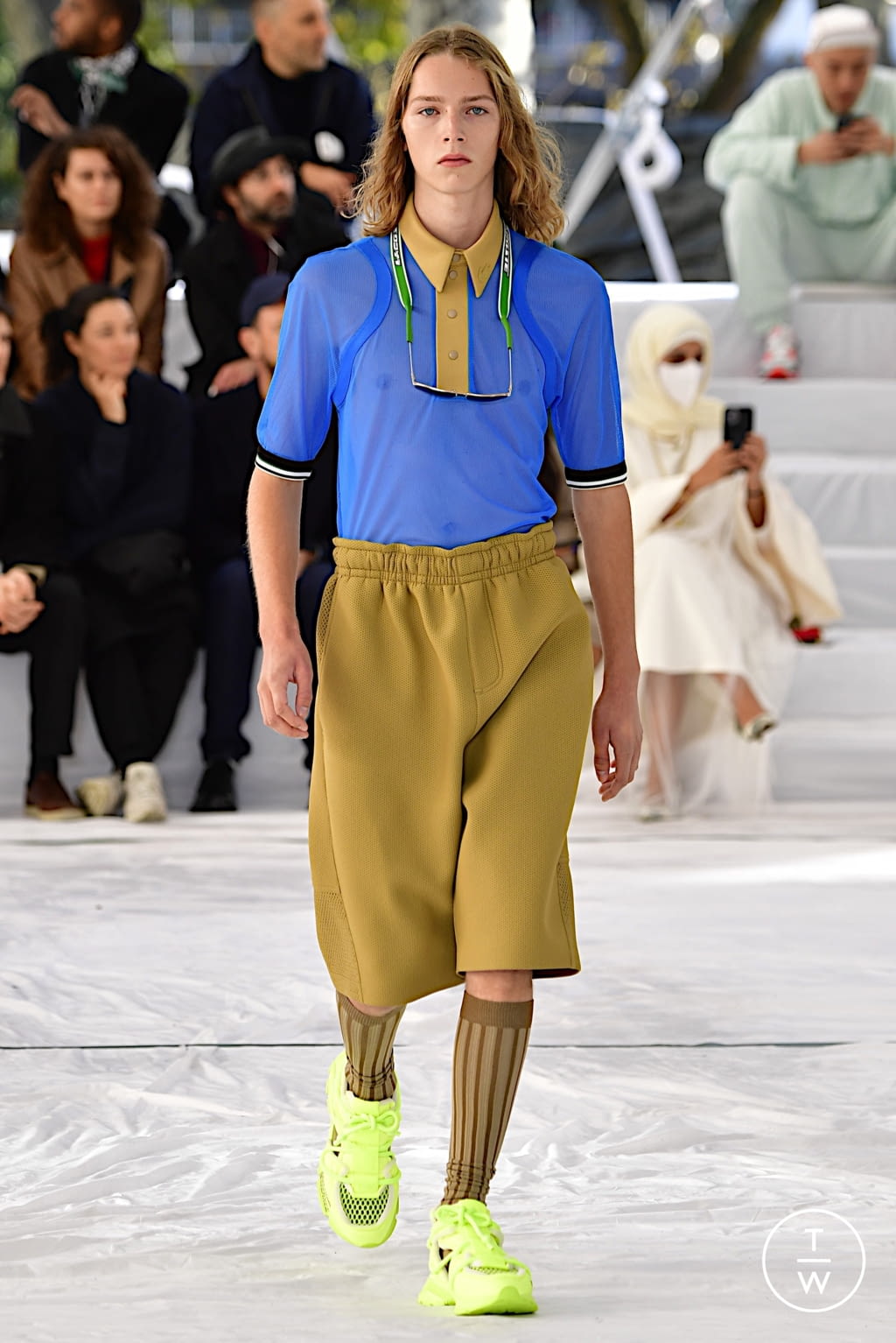 Fashion Week Paris Spring/Summer 2022 look 23 de la collection Lacoste womenswear