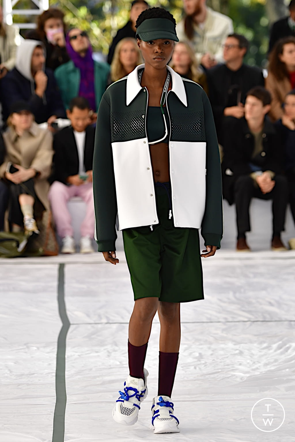 Fashion Week Paris Spring/Summer 2022 look 32 from the Lacoste collection 女装