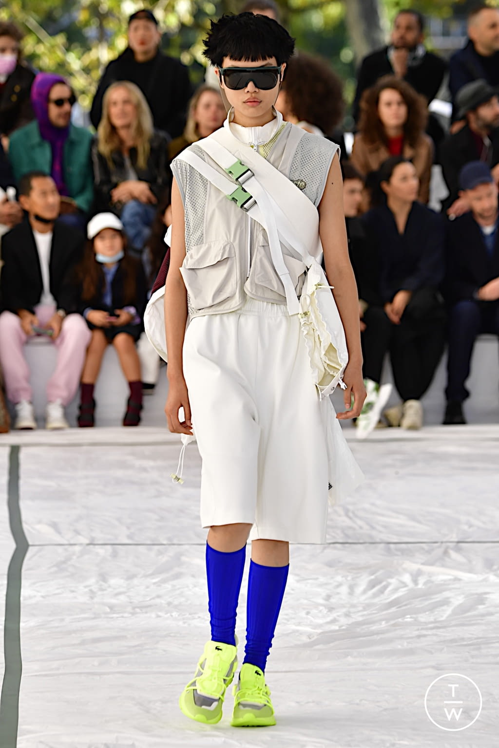 Fashion Week Paris Spring/Summer 2022 look 39 de la collection Lacoste womenswear
